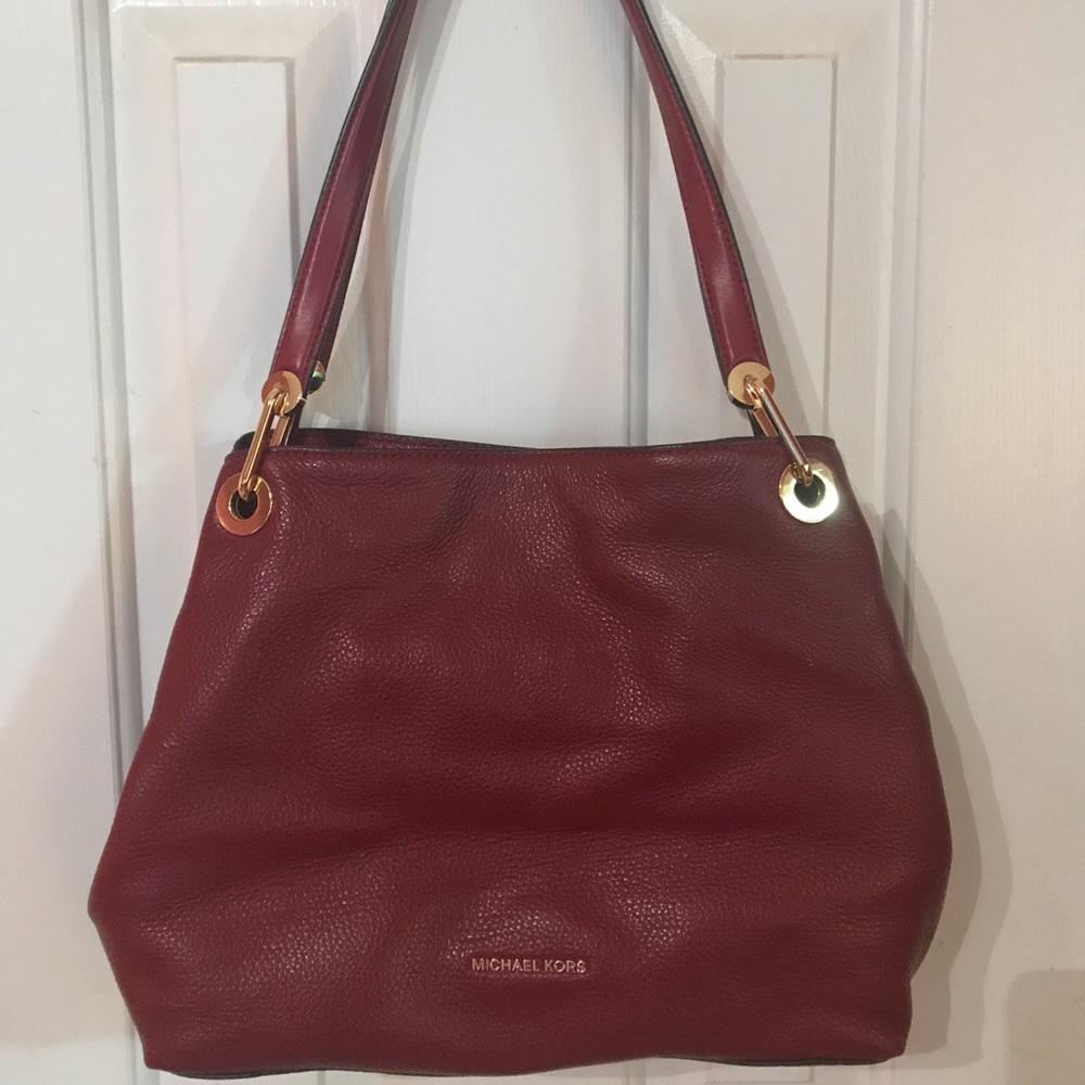 Beautiful Michael Kors Purse